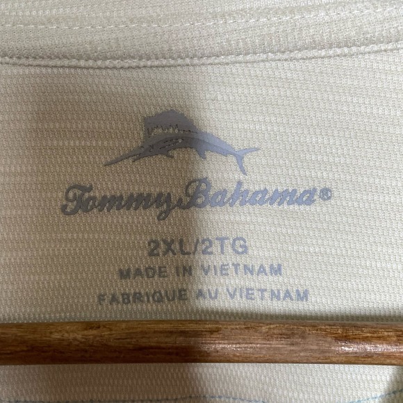Tommy Bahama Casual Short Sleeve Light Yellow T-Shirt Size 2XL - Picture 2 of 5